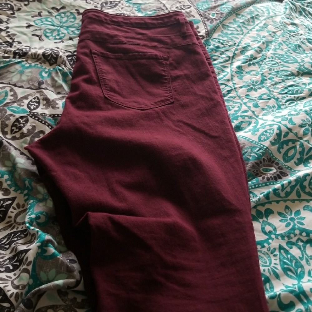 Jeans - Picture 2 of 3